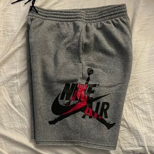 Jordan fleece shorts